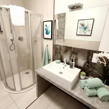 Apartman 122 W Pieciogwiazdkowym Royal Tulip 200m Plaza Dobruk Romek Prywatny Kołobrzeg